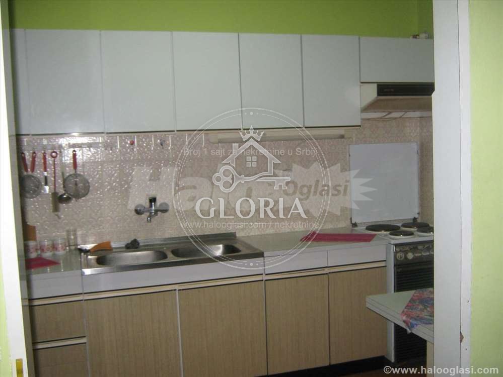 Трёхкомнатная квартира, 72 м², Нови град, Земун, фото 3