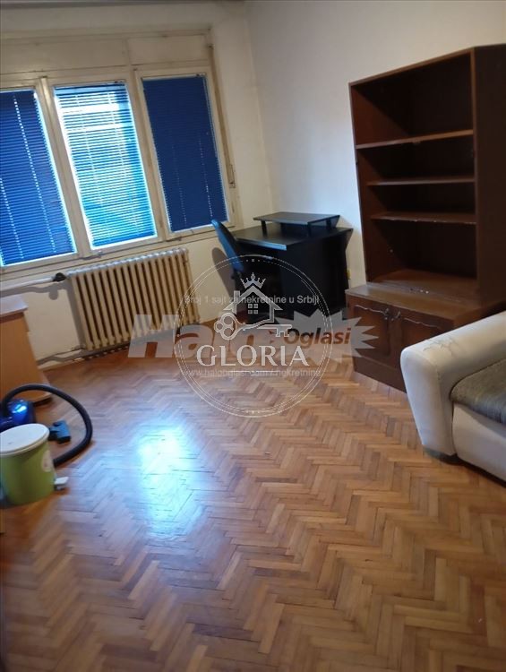 Трёхкомнатная квартира, 72 м², Нови град, Земун, фото 5