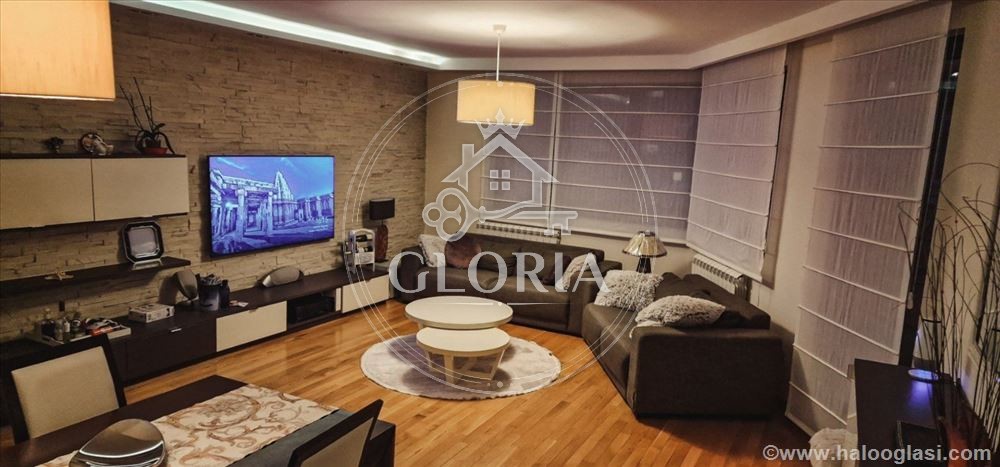 Трёхкомнатная квартира, 86 м², Южни булевар, Врачар, фото 2