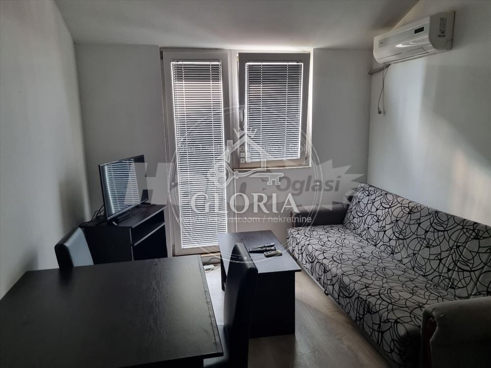 Студия, 20 м², Борча, Палилула