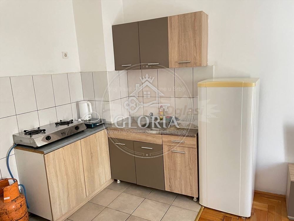 Студия, 28 м², Димитрия Туцовича, Звездара, фото 2