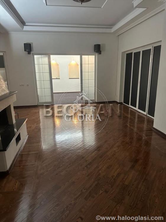 5-комнатная квартира, 300 м², Вуков Споменик, Звездара