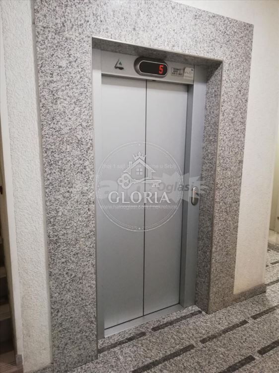 Четырёхкомнатная квартира, 130 м², Крунски венац, Врачар, фото 2