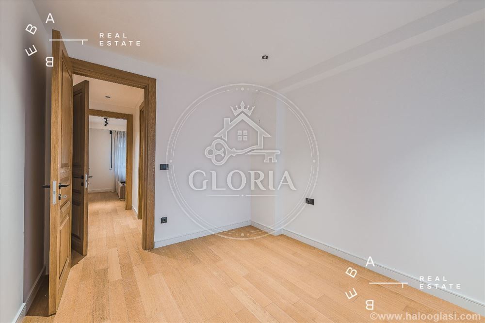 Четырёхкомнатная квартира, 138 м², Калениц, 4.0 / гараза, фото 14