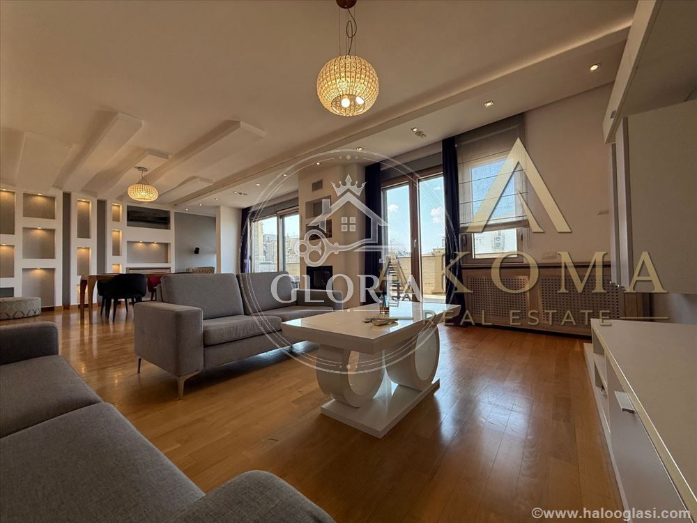5-комнатная квартира, 180 м², Политика, Старый город