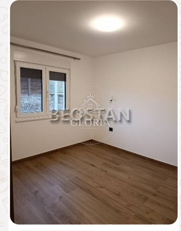 2,5-комнатная квартира, 61 м², Сурчин (mesto), Сурчин, фото 4