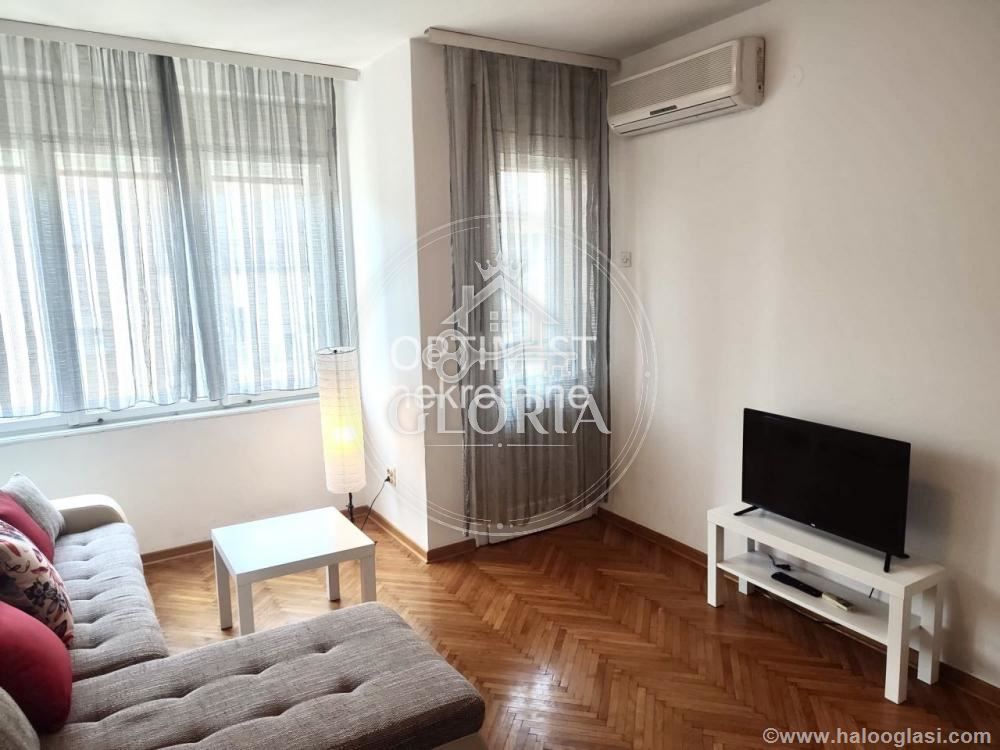 Двухкомнатная квартира, 57 м², Центр, Старый город, фото 2