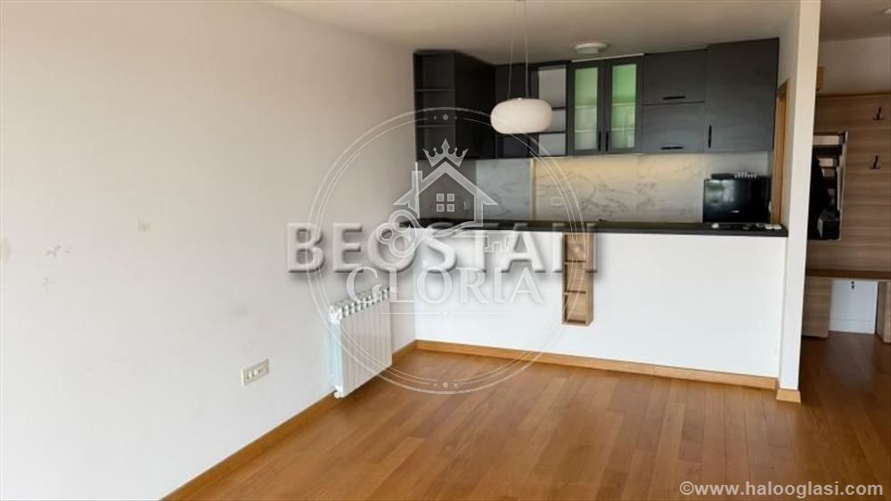 Четырёхкомнатная квартира, 102 м², Земунске капие, Земун, фото 11