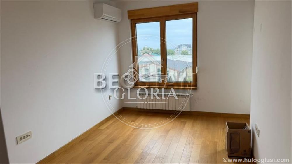 Четырёхкомнатная квартира, 102 м², Земунске капие, Земун, фото 3