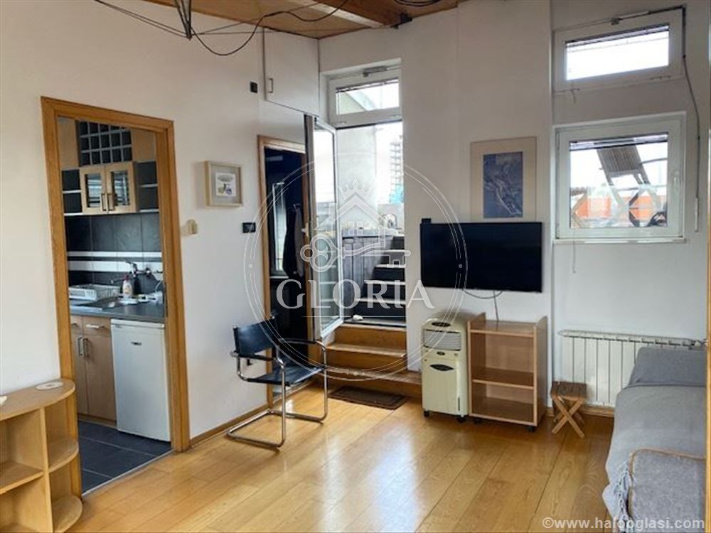 2,5-комнатная квартира, 85 м², Неманина, Савски-Венац