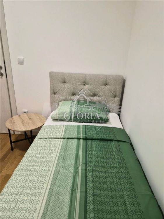 Трёхкомнатная квартира, 50 м², Ледине, Новый Белград, фото 10