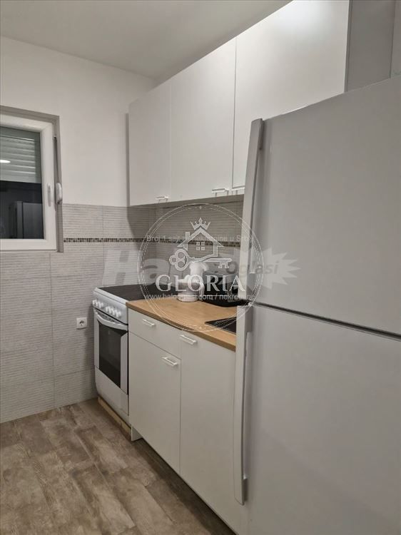 Трёхкомнатная квартира, 50 м², Ледине, Новый Белград, фото 14