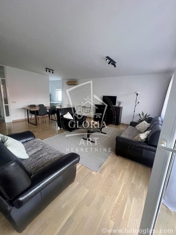 Четырёхкомнатная квартира, 100 м², Блок 61, Новый Белград