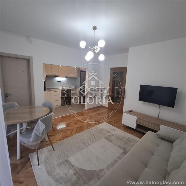Трёхкомнатная квартира, 52 м², Црвени крст, Врачар, фото 2