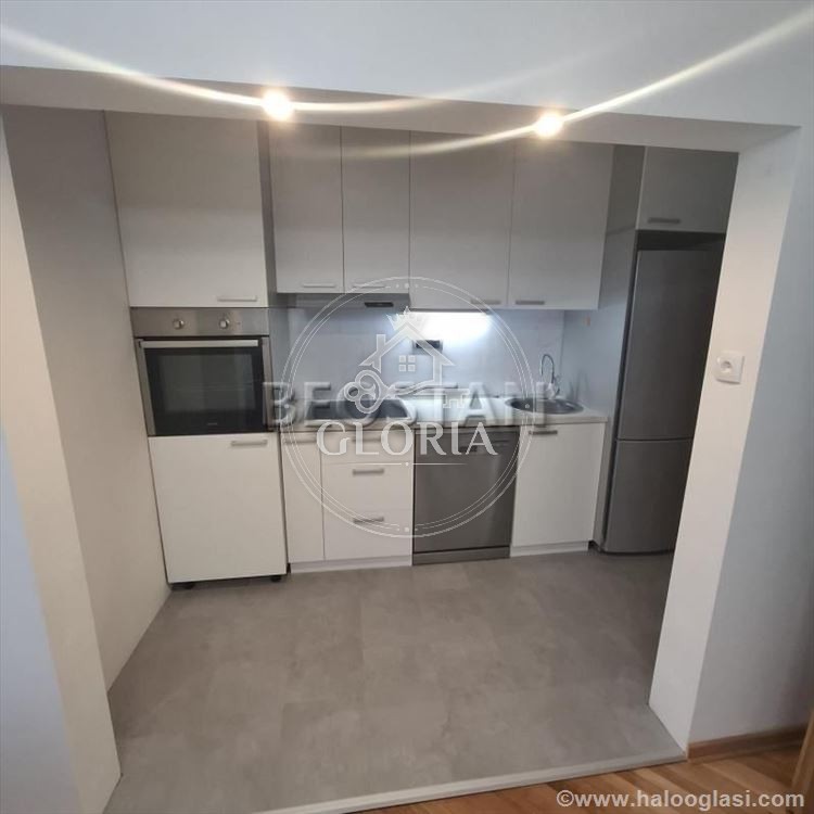 Трёхкомнатная квартира, 52 м², Црвени крст, Врачар, фото 4