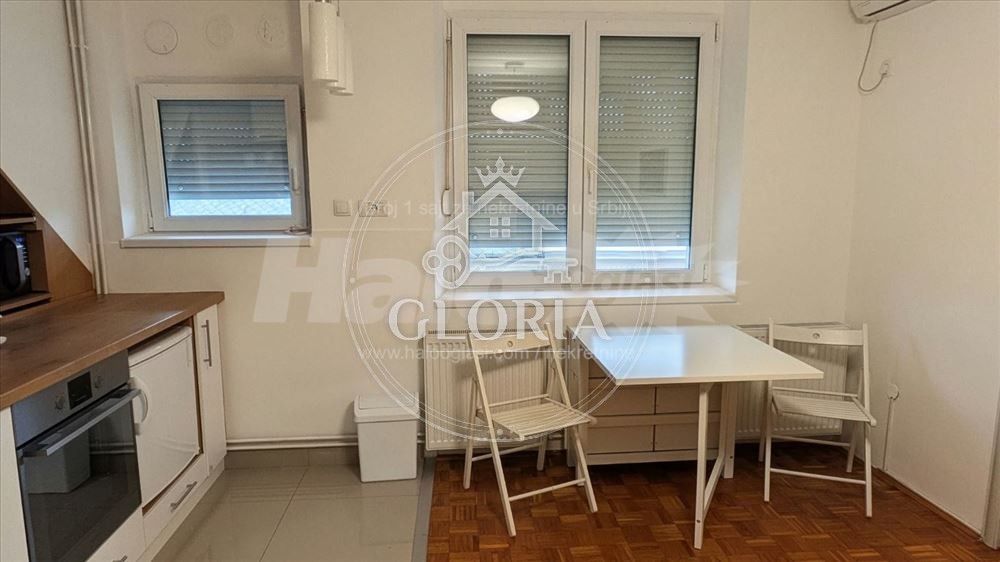 1,5-комнатная квартира, 45 м², Центр, Земун, фото 4