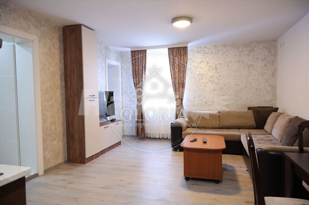 Двухкомнатная квартира, 34 м², Центр, Градска локация, фото 4