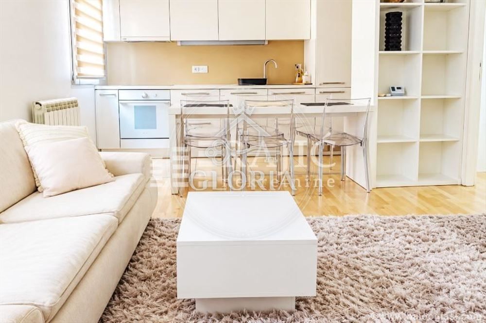 Двухкомнатная квартира, 52 м², Ташмайдан, Палилула