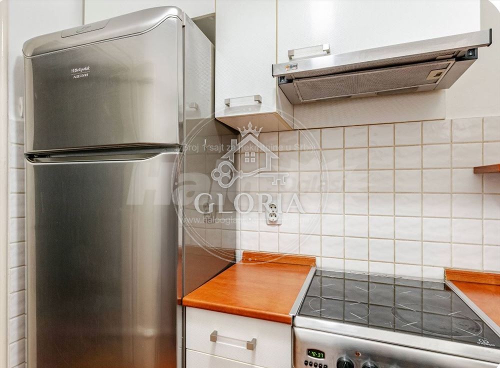 Трёхкомнатная квартира, 80 м², Зелени венац, Старый город, фото 10