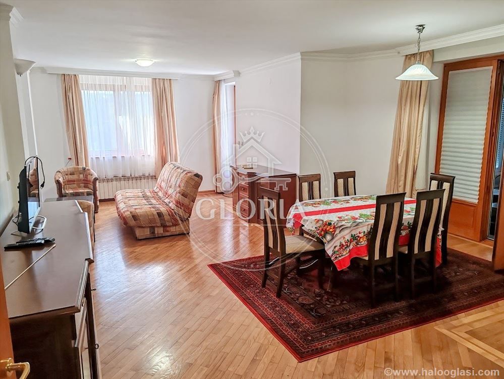 Трёхкомнатная квартира, 135 м², Сеняк, Савски-Венац