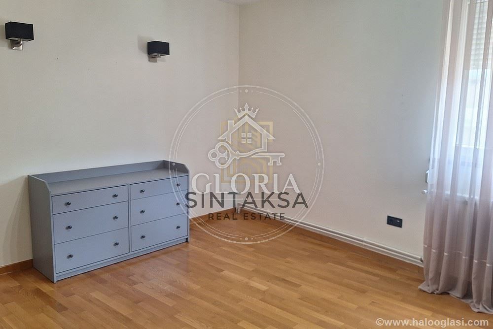 Четырёхкомнатная квартира, 179 м², Краля Петра, Старый город, фото 13