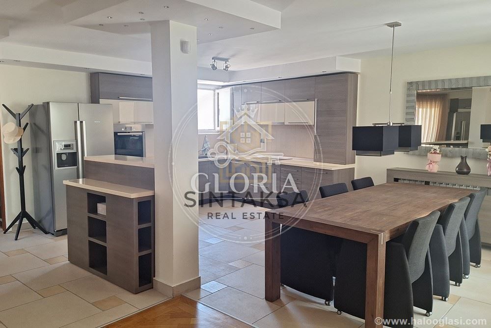 Четырёхкомнатная квартира, 179 м², Краля Петра, Старый город, фото 4