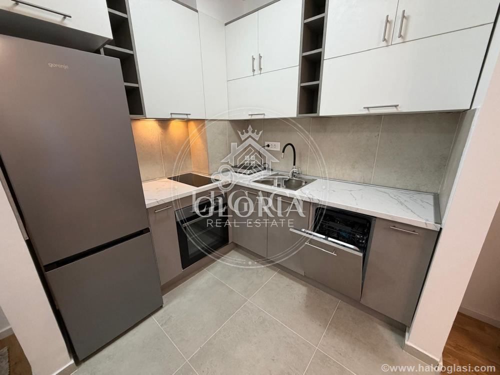 2,5-комнатная квартира, 55.4 м², Джерам пияца, Звездара, фото 2