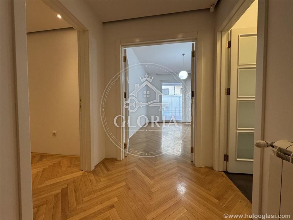 Трёхкомнатная квартира, 111 м², Храм светог Саве -, Врачар, фото 4
