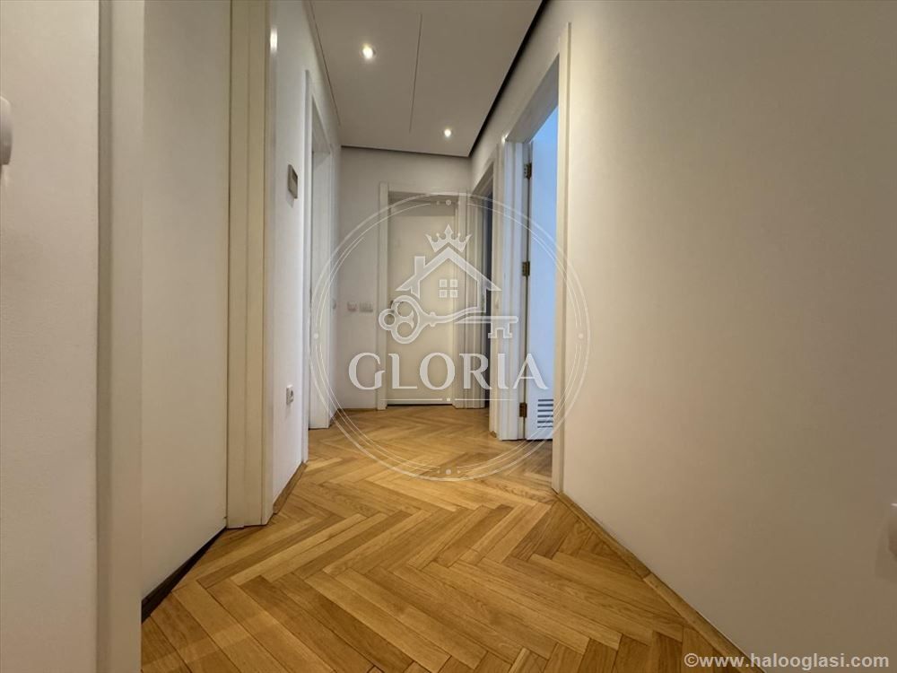 Трёхкомнатная квартира, 111 м², Храм светог Саве -, Врачар, фото 5