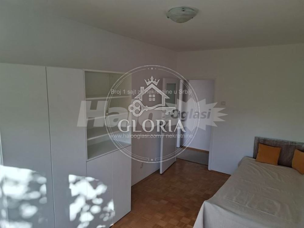 Трёхкомнатная квартира, 70 м², Стари Меркатор, Новый Белград, фото 11