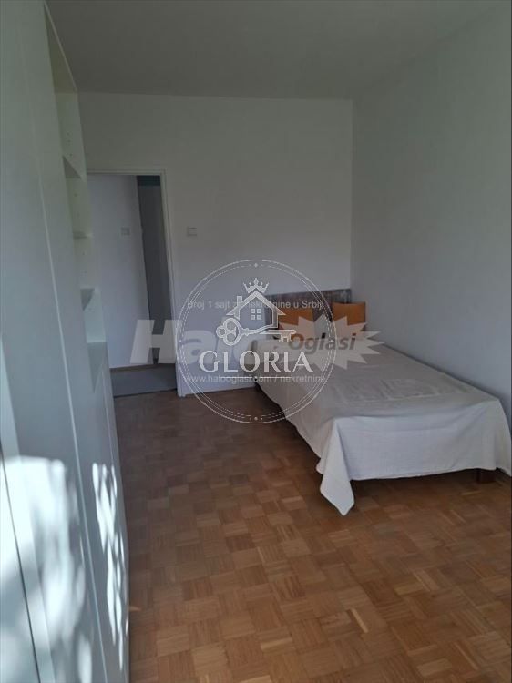 Трёхкомнатная квартира, 70 м², Стари Меркатор, Новый Белград, фото 13