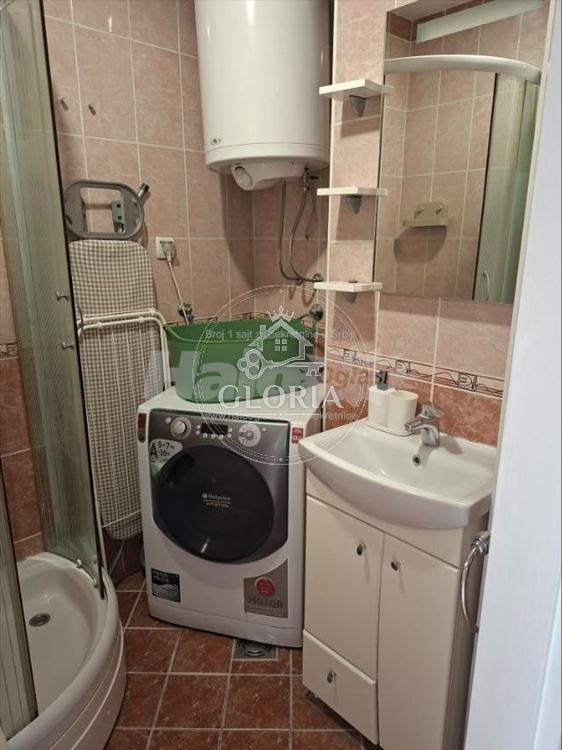 Трёхкомнатная квартира, 70 м², Стари Меркатор, Новый Белград, фото 14