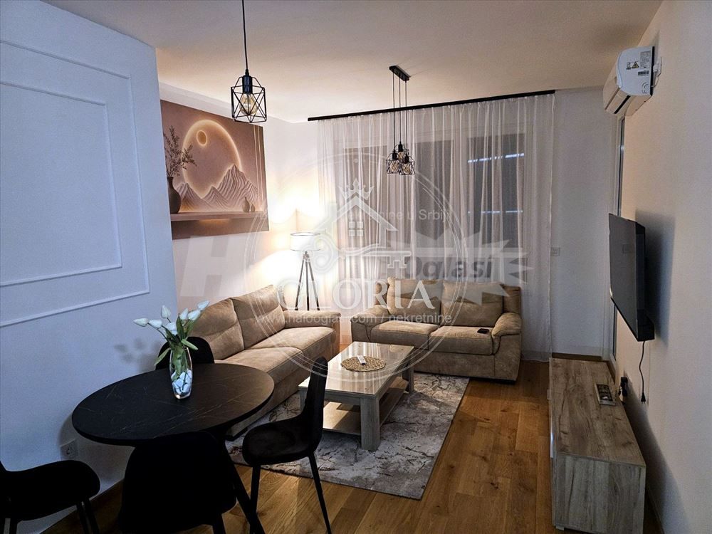Двухкомнатная квартира, 40 м², Центр, Градска локация, фото 2