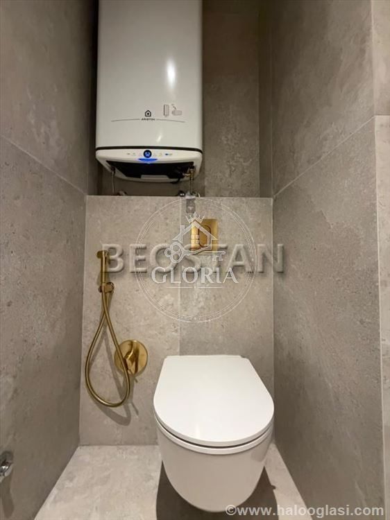 Четырёхкомнатная квартира, 135 м², Блок 65, Новый Белград, фото 12