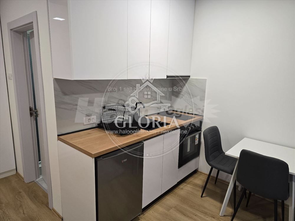 Однокомнатная квартира, 30 м², Алтина, Земун, фото 13