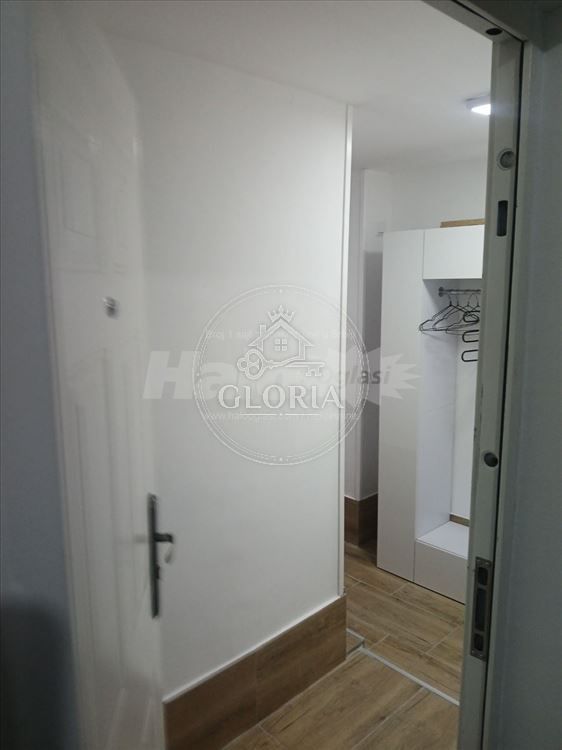 Трёхкомнатная квартира, 64 м², Цара Душана, Земун, фото 2