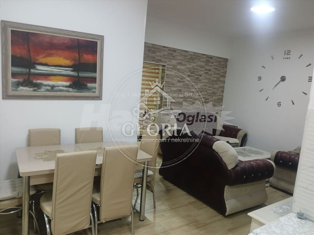 Трёхкомнатная квартира, 64 м², Цара Душана, Земун, фото 5