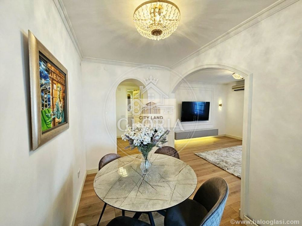 Трёхкомнатная квартира, 85 м², Црвени крст, Врачар