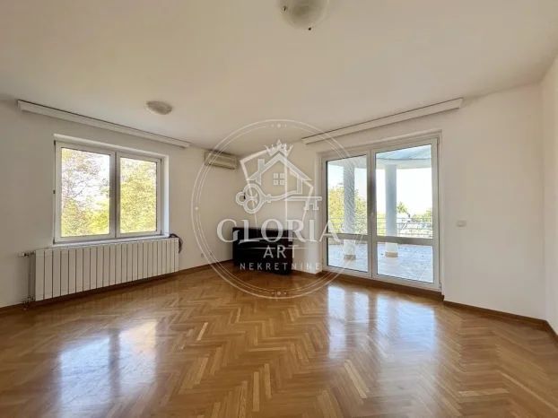 Дом, 270 м², © ОпенСтреетМап цонтрибуторс, Савски-Венац, фото 6