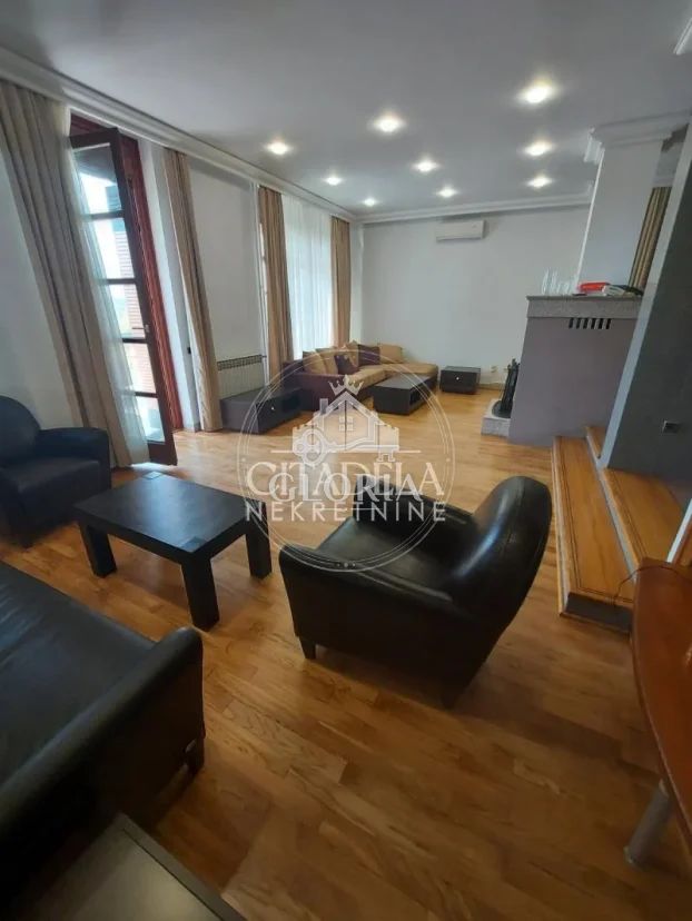 Дом, 400 м², © ОпенСтреетМап цонтрибуторс, Савски-Венац, фото 10