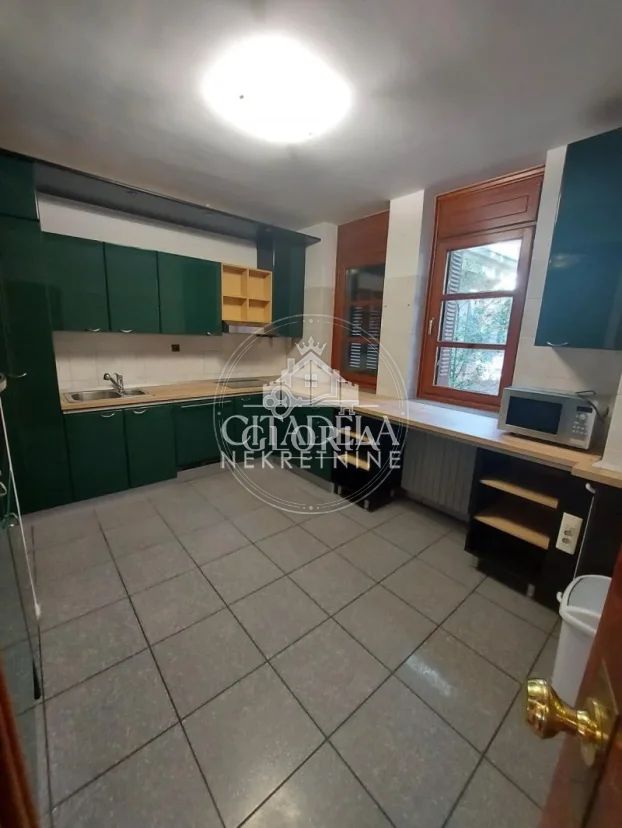 Дом, 400 м², © ОпенСтреетМап цонтрибуторс, Савски-Венац, фото 14