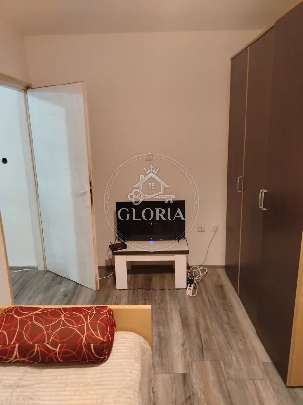 Двухкомнатная квартира, 40 м², Звездара, фото 11