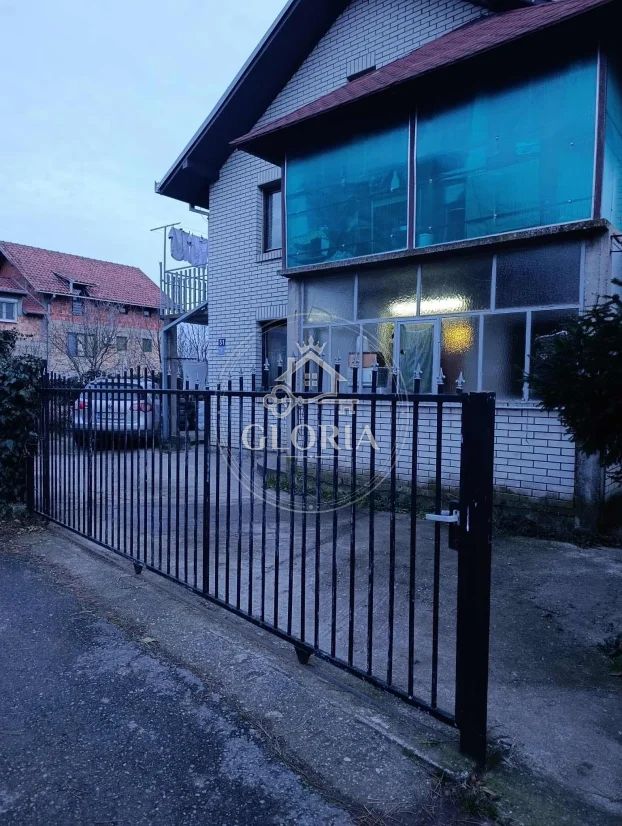 Дом, 209 м², Сурчин (mesto), Сурчин, фото 4