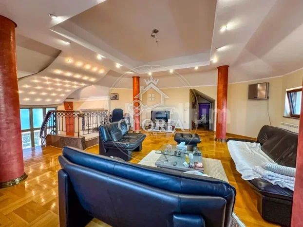 Дом, 580 м², Младеновац (mesto), Младеновац, фото 15
