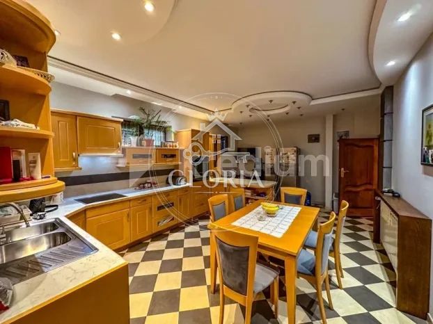 Дом, 580 м², Младеновац (mesto), Младеновац, фото 3