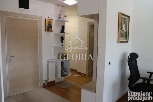 Четырёхкомнатная квартира, 103 м², Йове Илича, Вождовац, фото 3