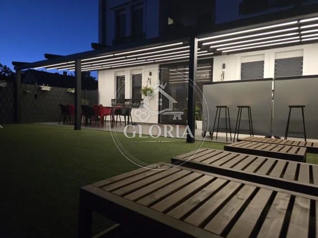 Четырёхкомнатная квартира, 125 м², Прегревица, Земун