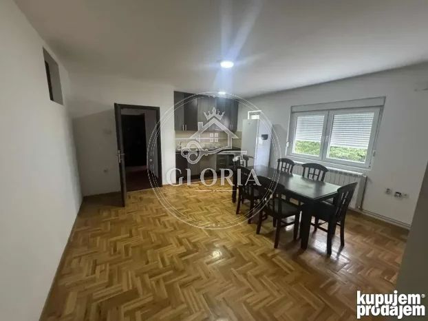 5-комнатная квартира, 110 м², Лазаревац, фото 10