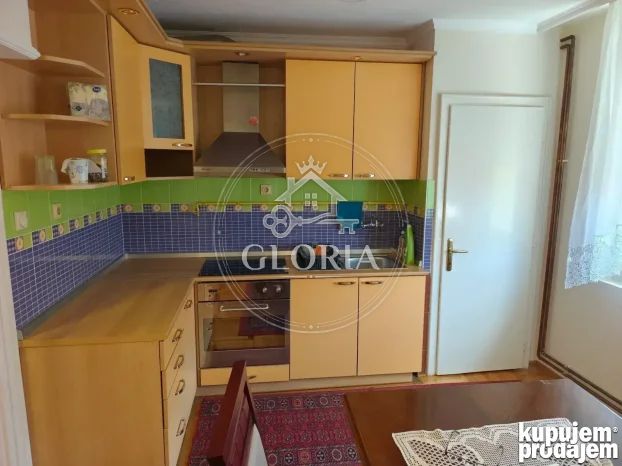 Трёхкомнатная квартира, 100 м², © ОпенСтреетМап цонтрибуторс, Земун, фото 12