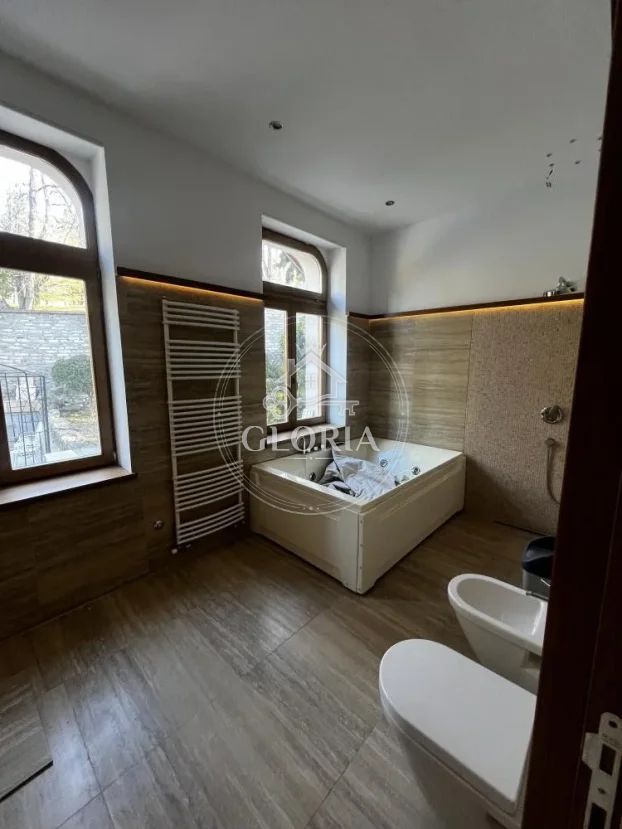 Дом, 320 м², © ОпенСтреетМап цонтрибуторс, Савски-Венац, фото 11